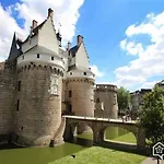 La Suite De L\'Abbaye - Climatisation Et Petit Dej
