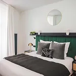 Appartements Crebillon - Maisons Du Monde Hotel & Suites
