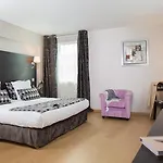 Seven Urban Suites Nantes Centre