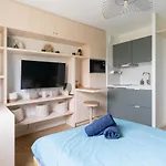 Studio Refait A Neuf Avec Parking En Bord De Loire