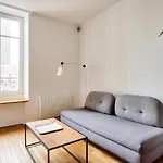 Plein Centre De Nantes : Appartement Pour 4