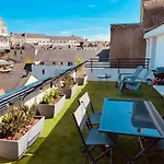 Grand Studio, Belle Terrasse Avec Vue
