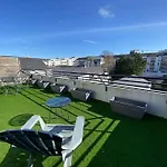 Grand Studio, Belle Terrasse Avec Vue