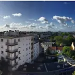 Charmant Appartement Lumineux - Dernier Etage Avec Balcon - Proche Centre-Ville