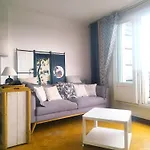 Charmant Appartement Lumineux - Dernier Etage Avec Balcon - Proche Centre-Ville