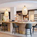Brit Hotel Nantes La Beaujoire - L\'Amandine