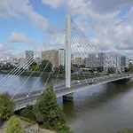 Spacious Modern Apartment With View Of The Loire