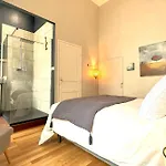 L\'Illustre-Elegant Appartement Hypercentre-Balcon