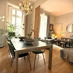 L\'Illustre-Elegant Appartement Hypercentre-Balcon