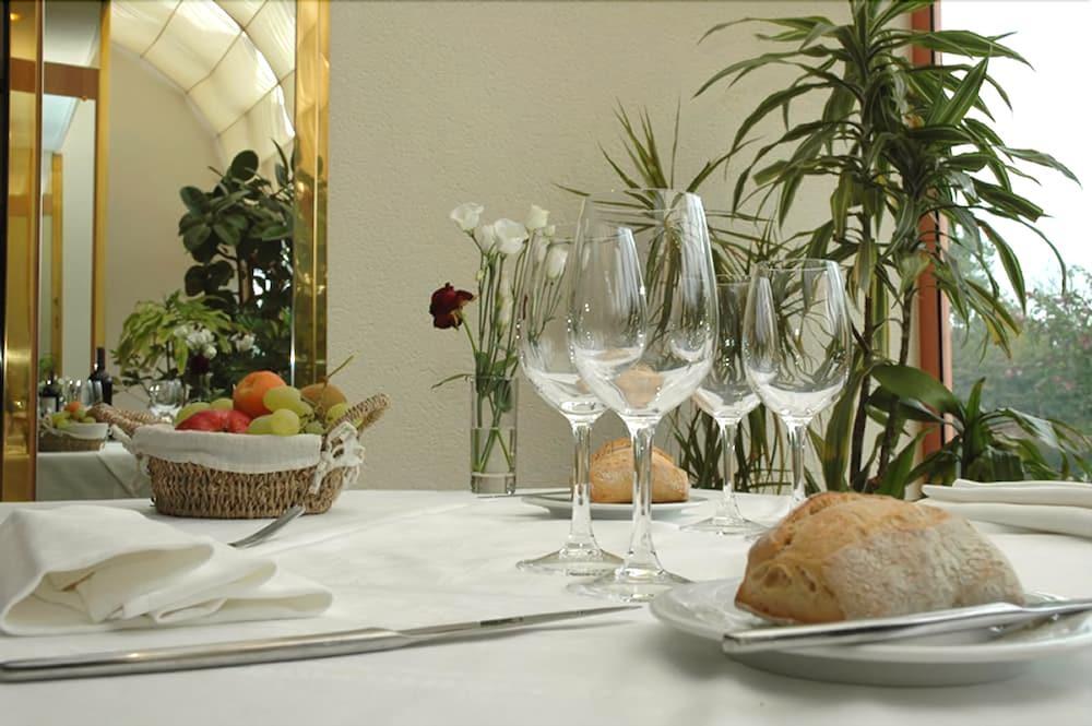 Brit La Beaujoire - L'amandine Hotel 4*