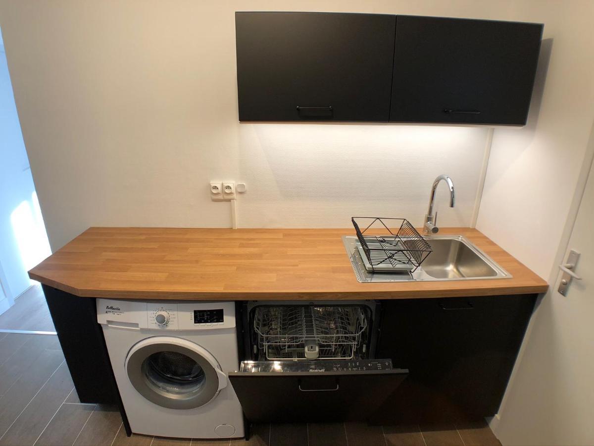 1-4 Personnes, Proche Centre Avec Parking Apartment *