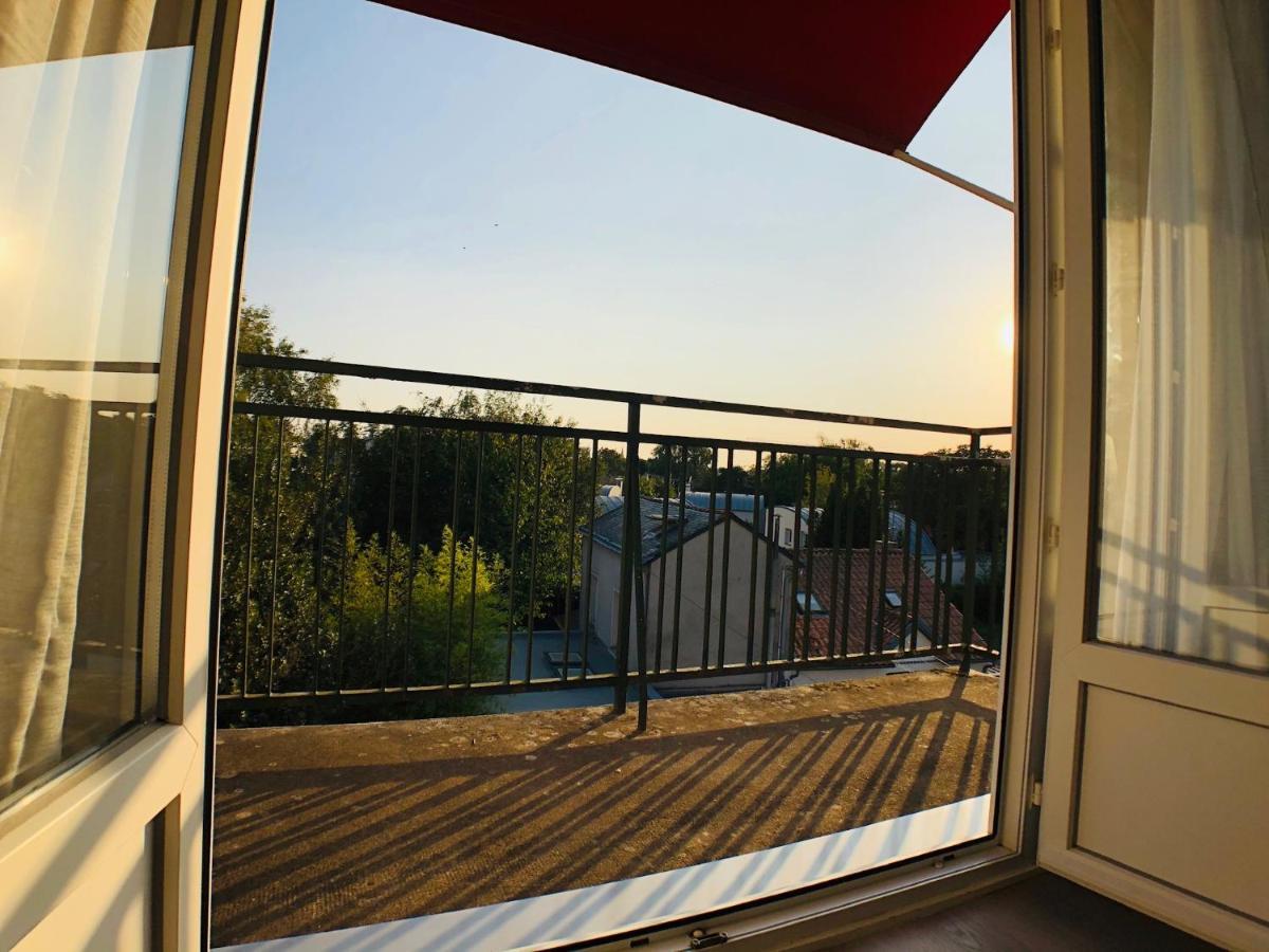 1-4 Personnes, Proche Centre Avec Parking Apartment