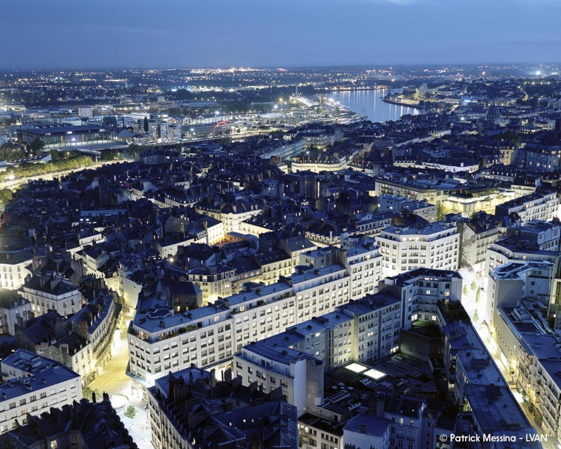 Appartement Pour Une Escapade à Nantes, Face Au Musée D’arts *