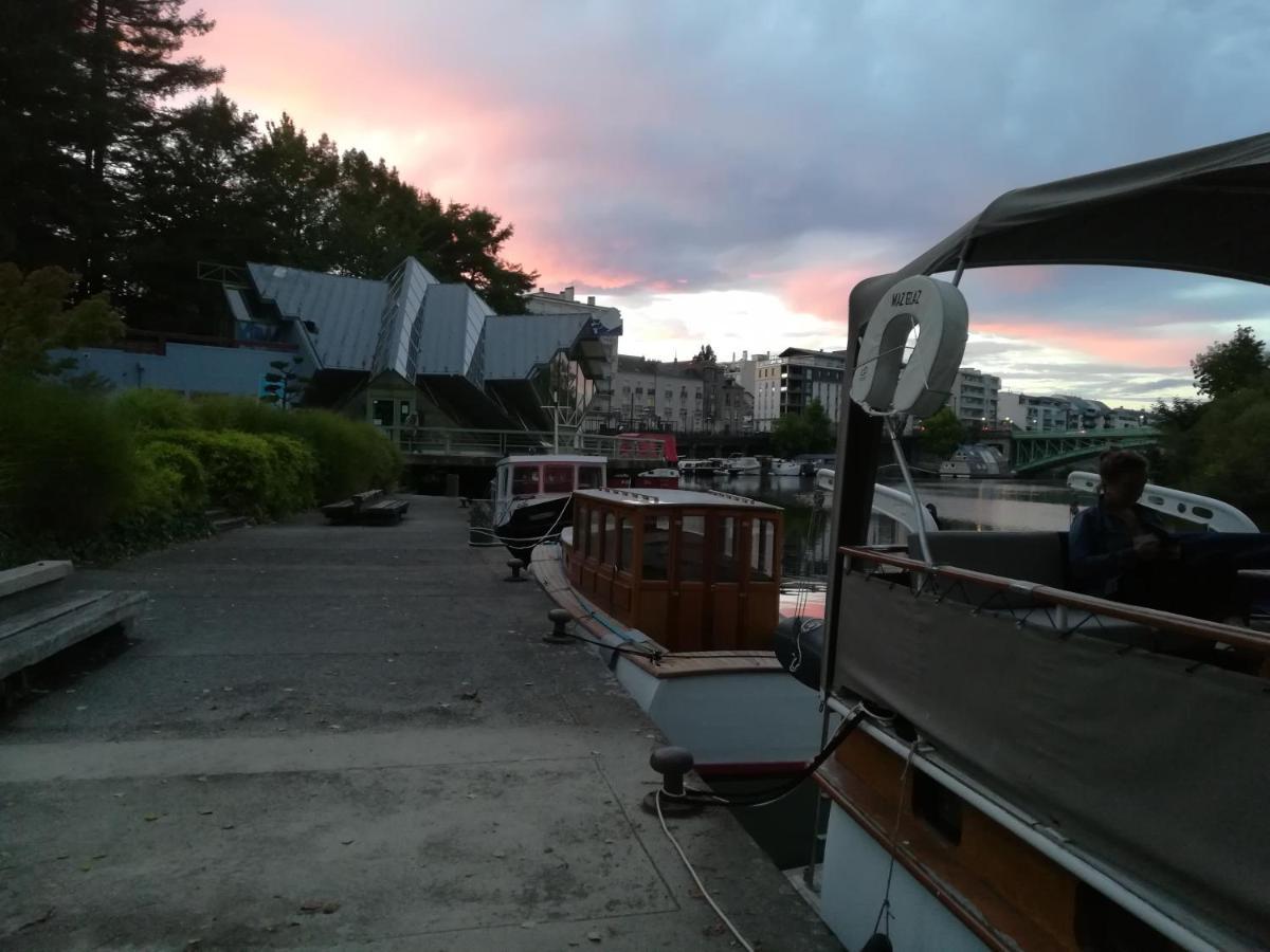 Maz Glaz Botel Nantes