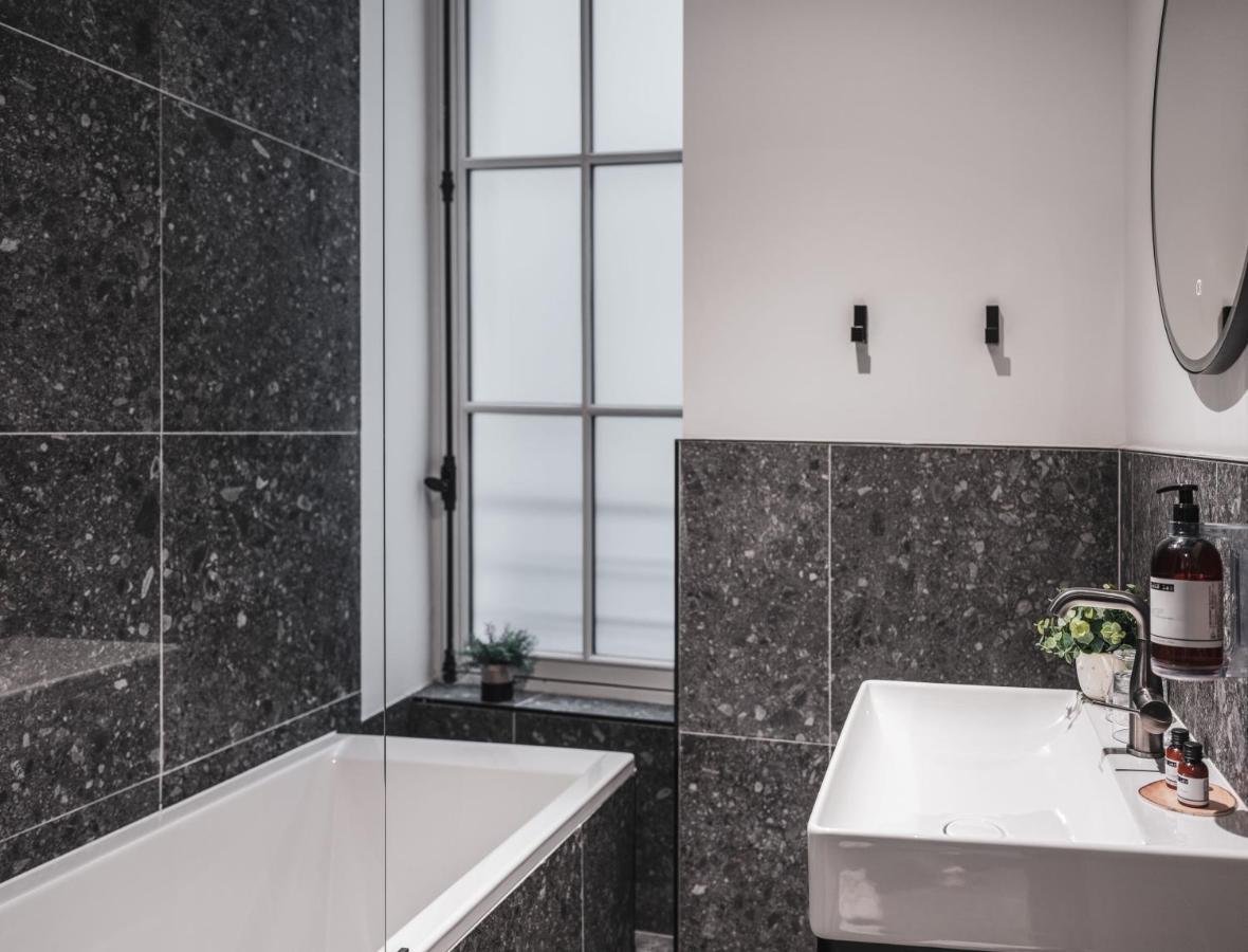 Crebillon - Maisons Du Monde & Suites Apartment
