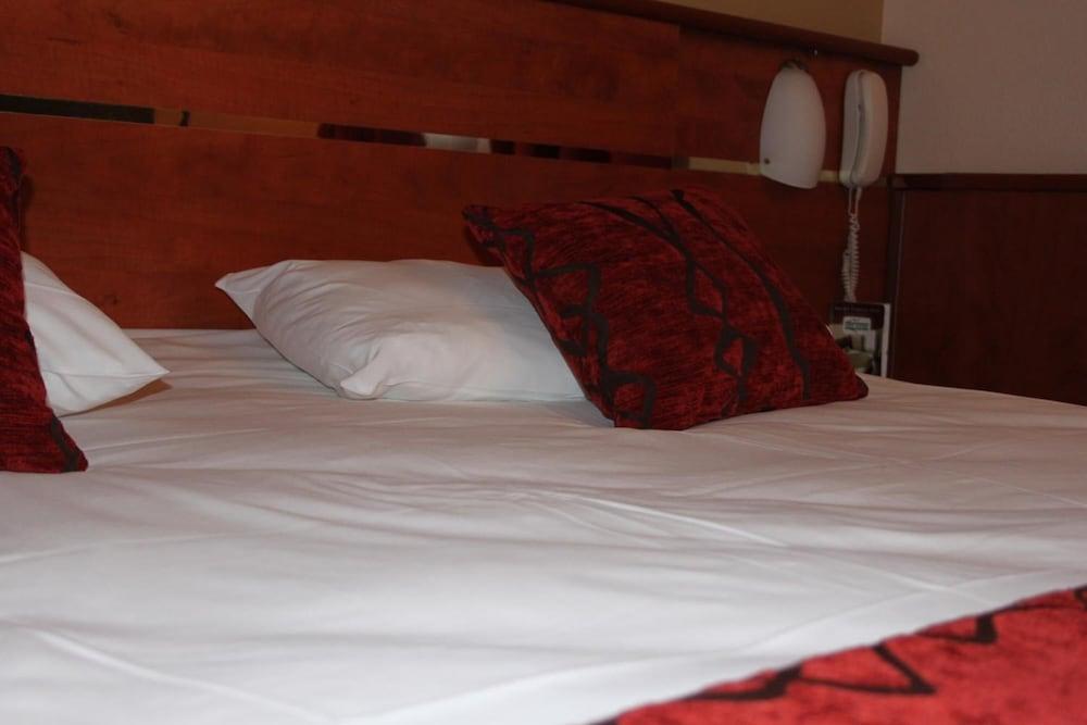 Hotel Brit La Beaujoire - L'amandine