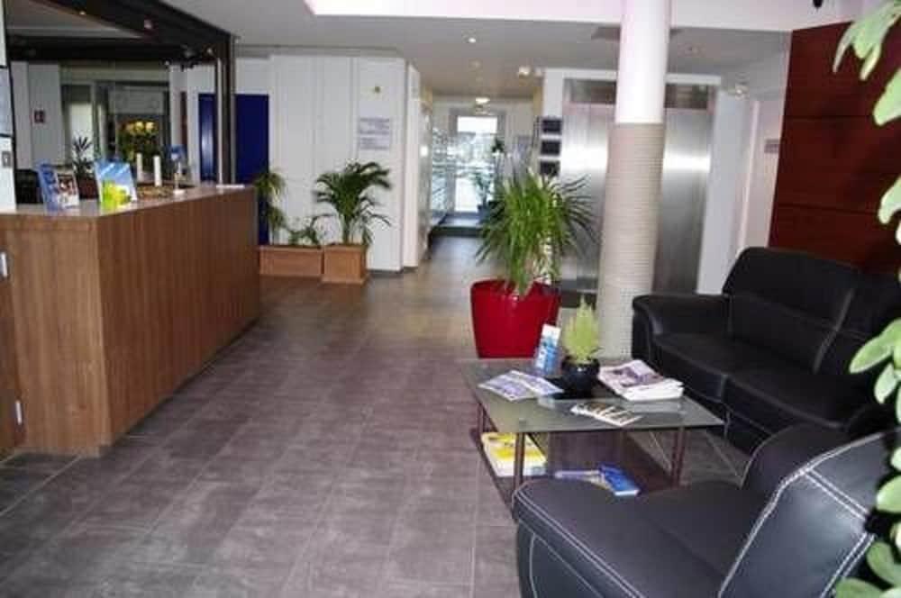 Appart'city Confort Cite Des Congres Aparthotel