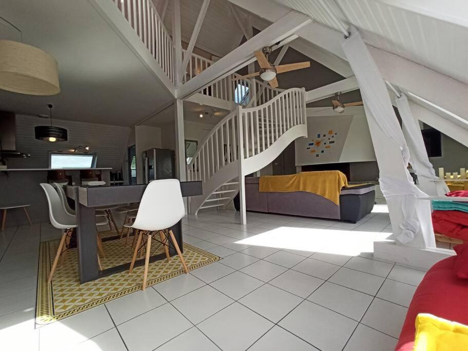 Superbe Loft 90m² Proche Parc Expo Appartement Nantes
