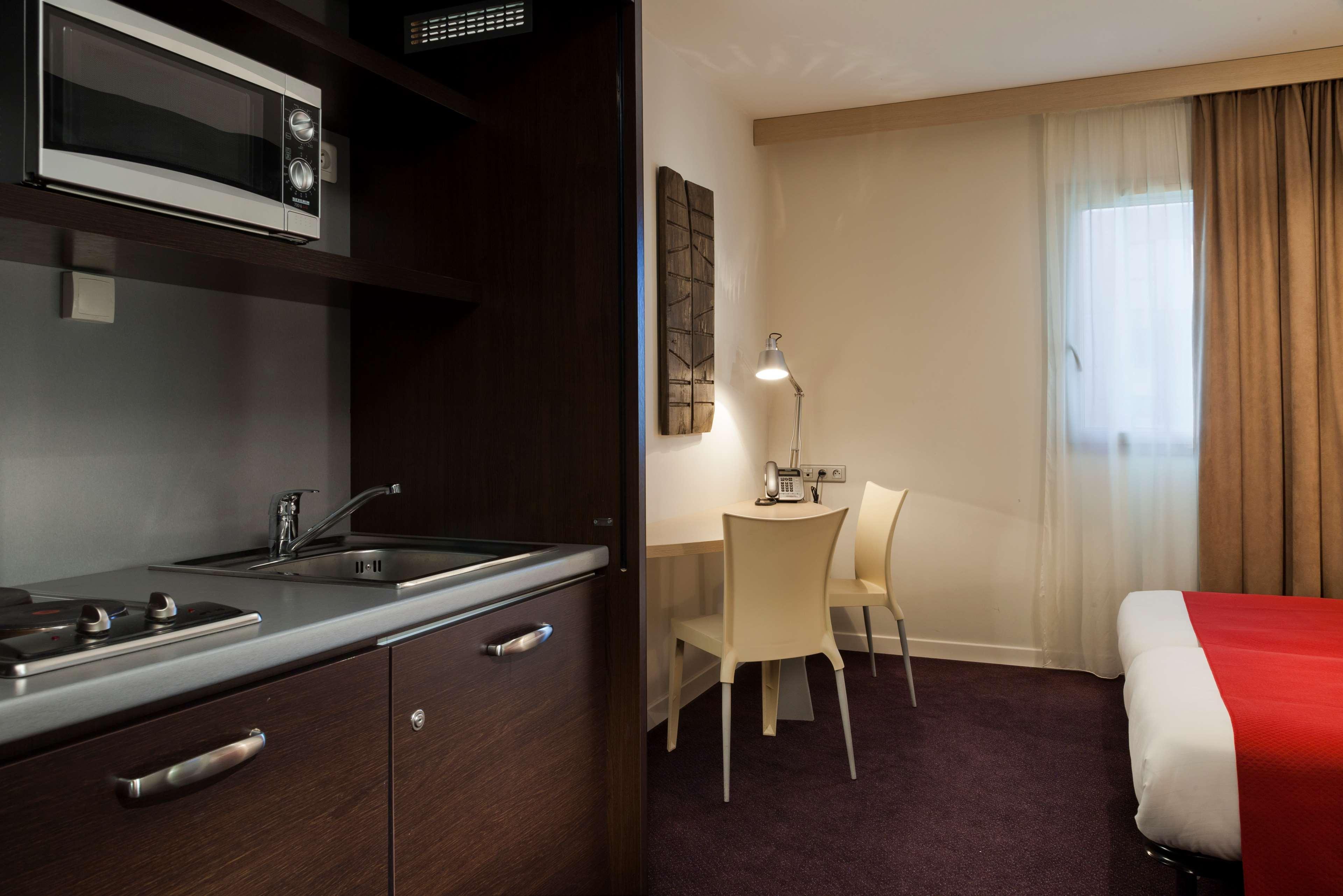 Sure By Western Beaujoire 3*