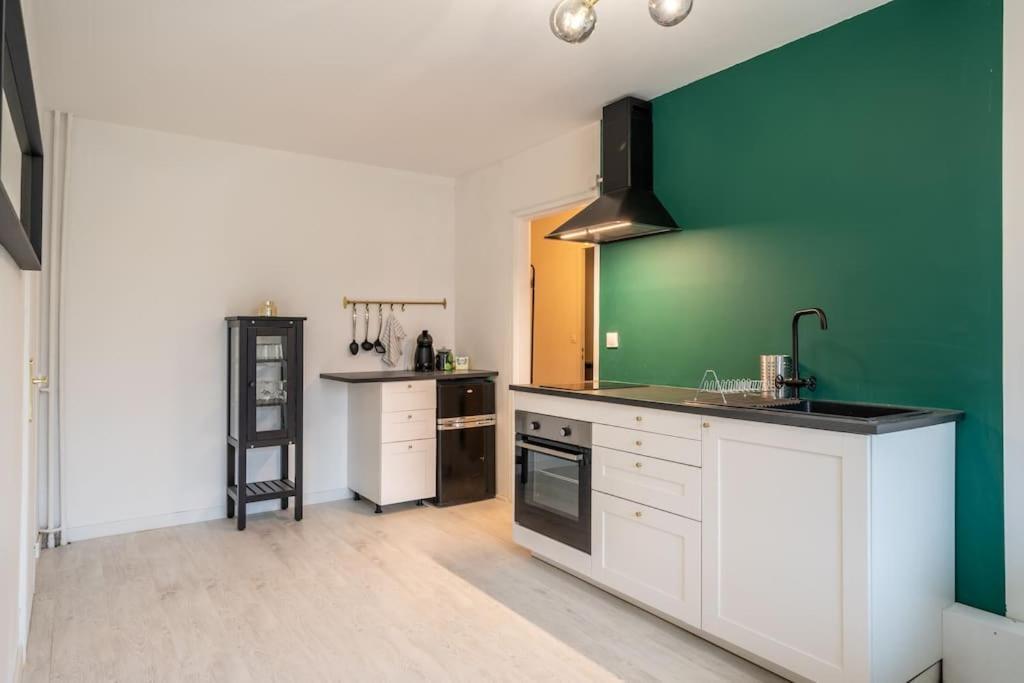 Cosy Art Deco/ Proche Centre-ville Apartment Nantes