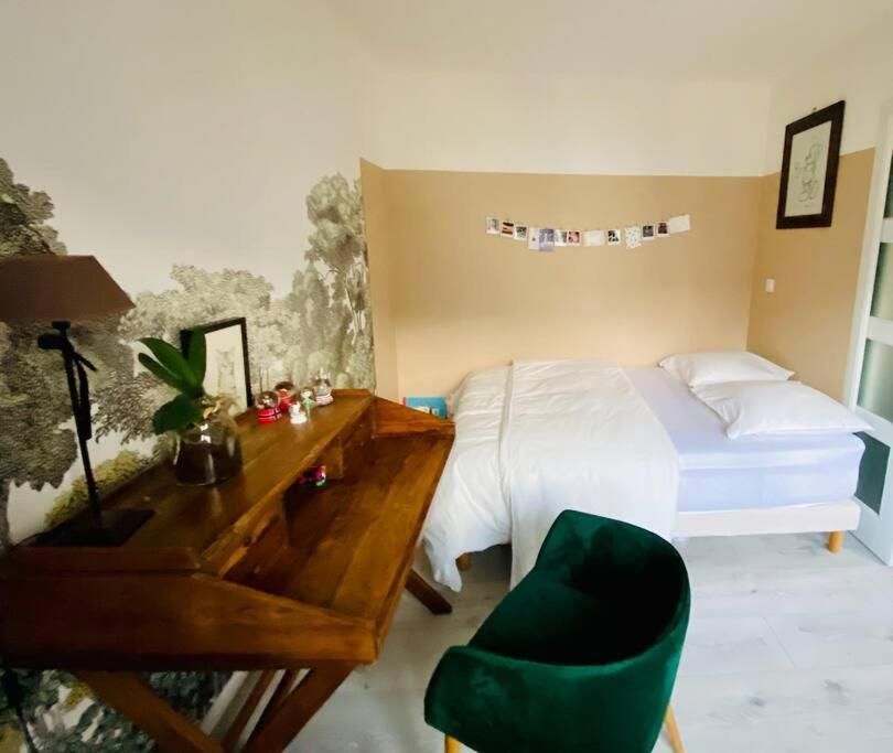 Chaleureux Entre Zola Et Proce. Apartment