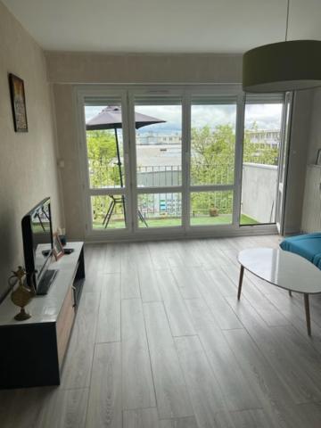 Kartel Bk Apartment *