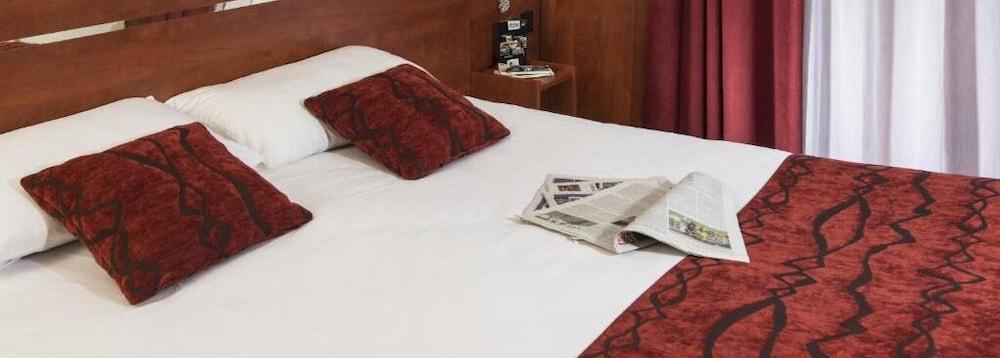 Brit La Beaujoire - L'amandine Hotel