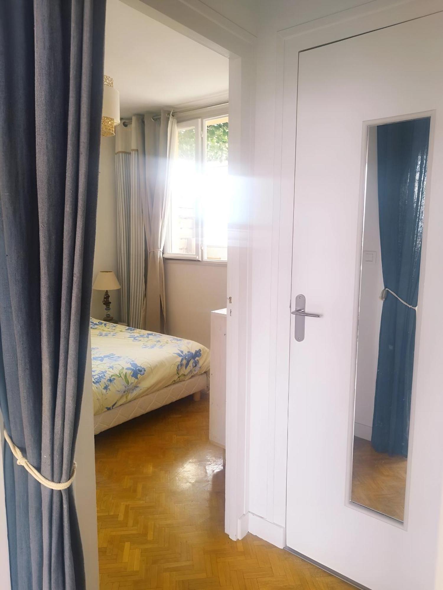 Lumineux - Dernier Etage Avec Balcon - Proche Centre-ville Nantes