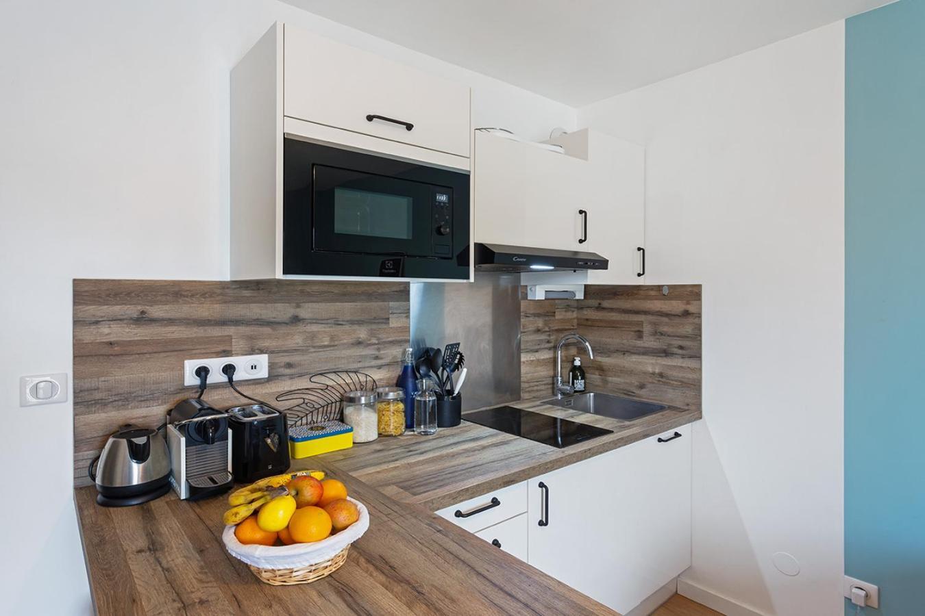 Apartment Joli - Parking Prive - Wifi Tres Debit - Au Calme *