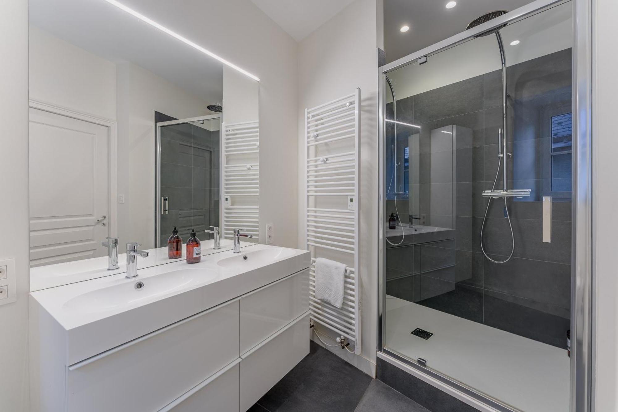 Haxo - Superbe Appt En Centre Pour 7 * Nantes
