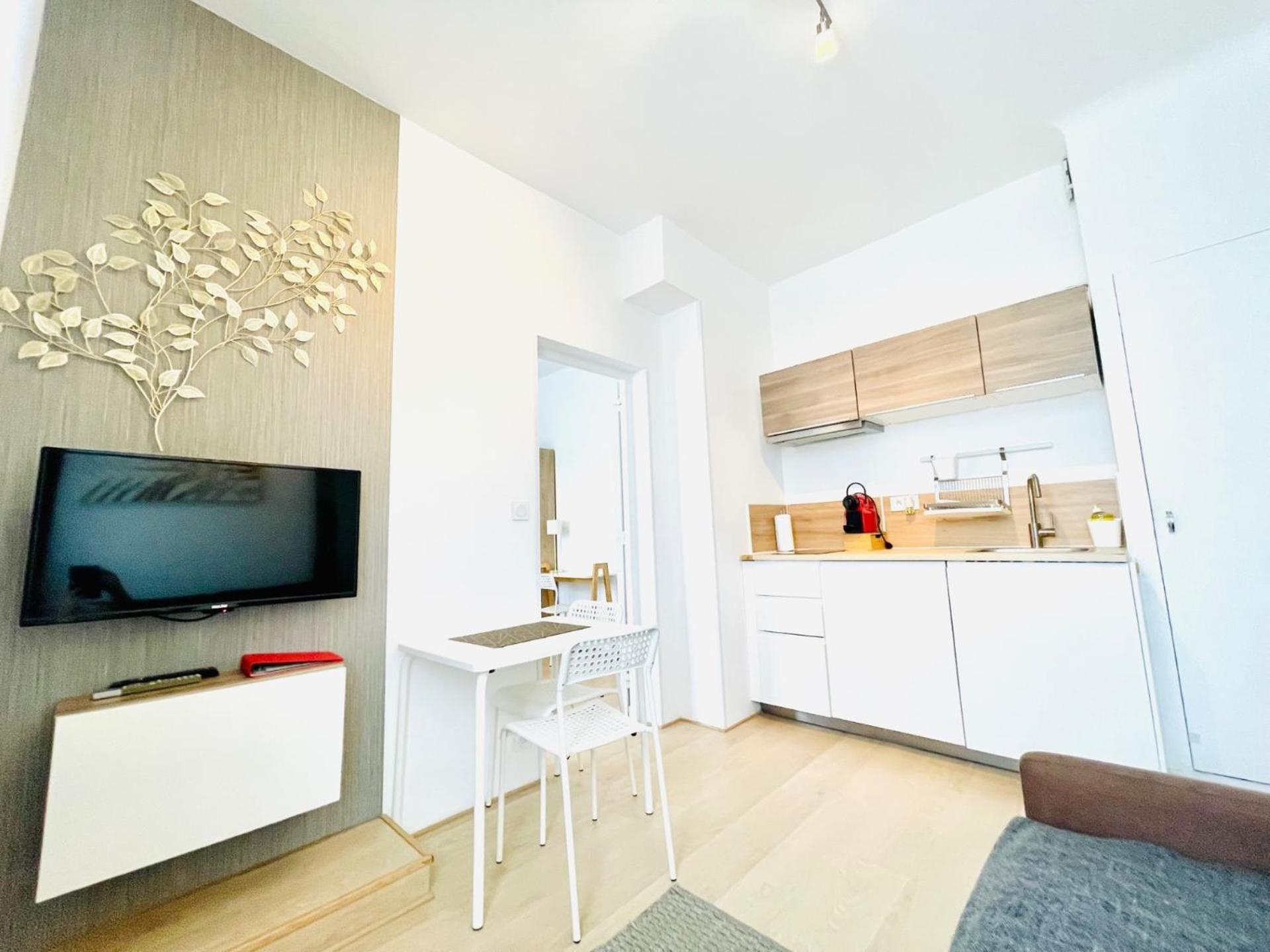 F2 Golden Lounge, Hyper Centre, Parking * Nantes