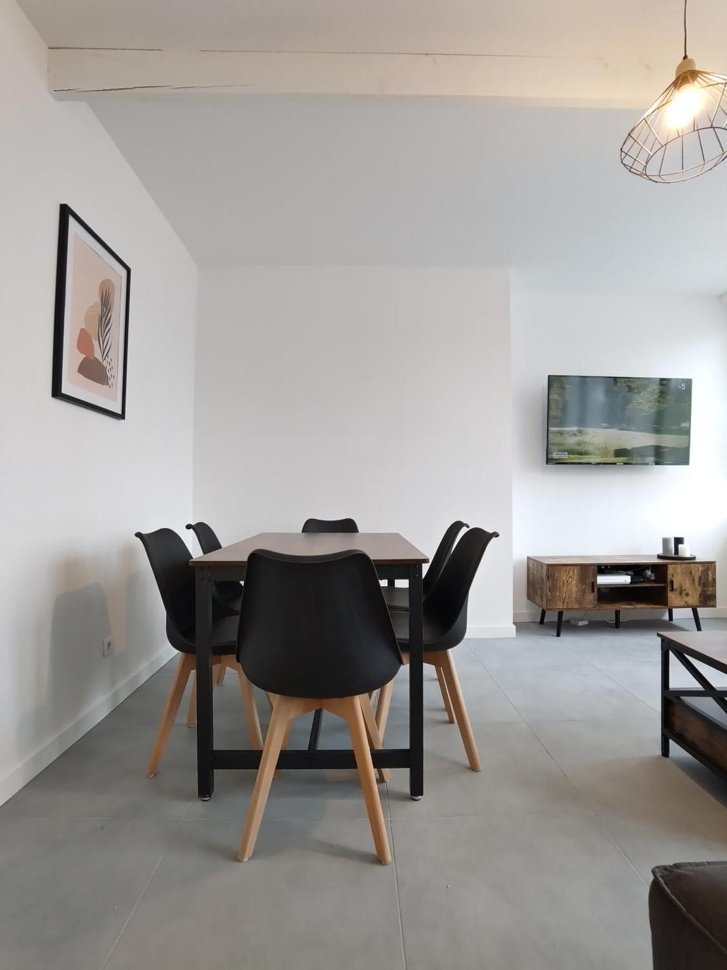Lumineux Et Spacieux 70m2 Proche De - 3 *