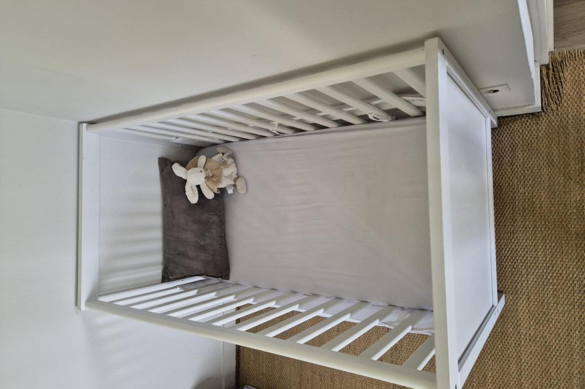 Spacious With Balcony Apartment Nantes