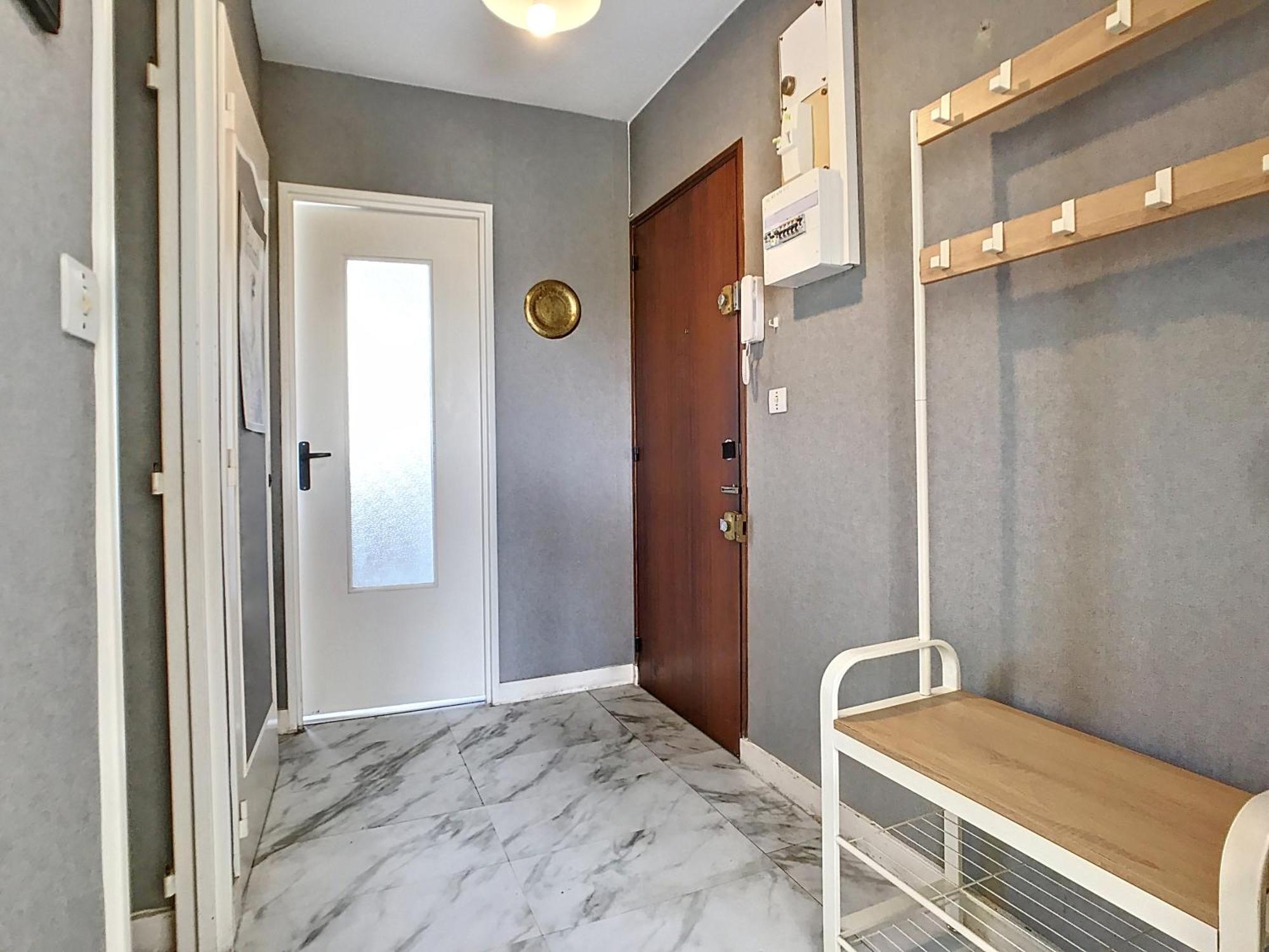 Ets Mprs Apartment Nantes