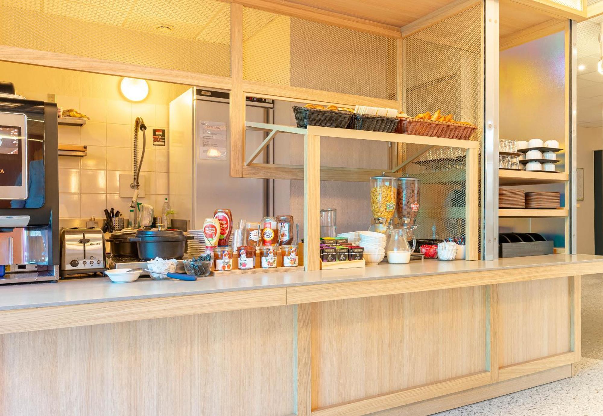 Centre Hotel 2*