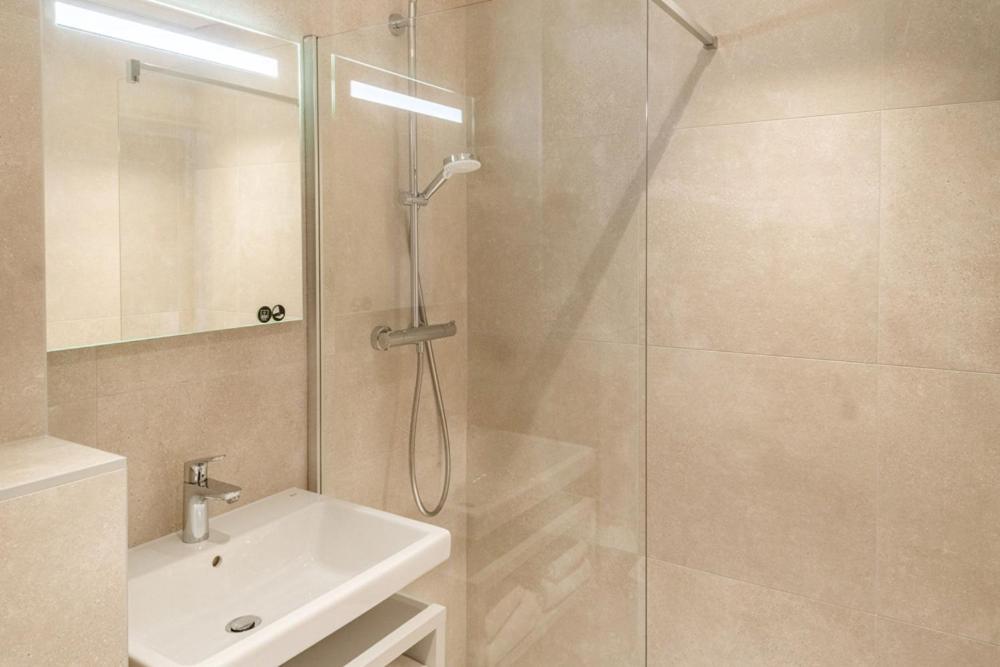Hotel Brit La Beaujoire - L'amandine 4*