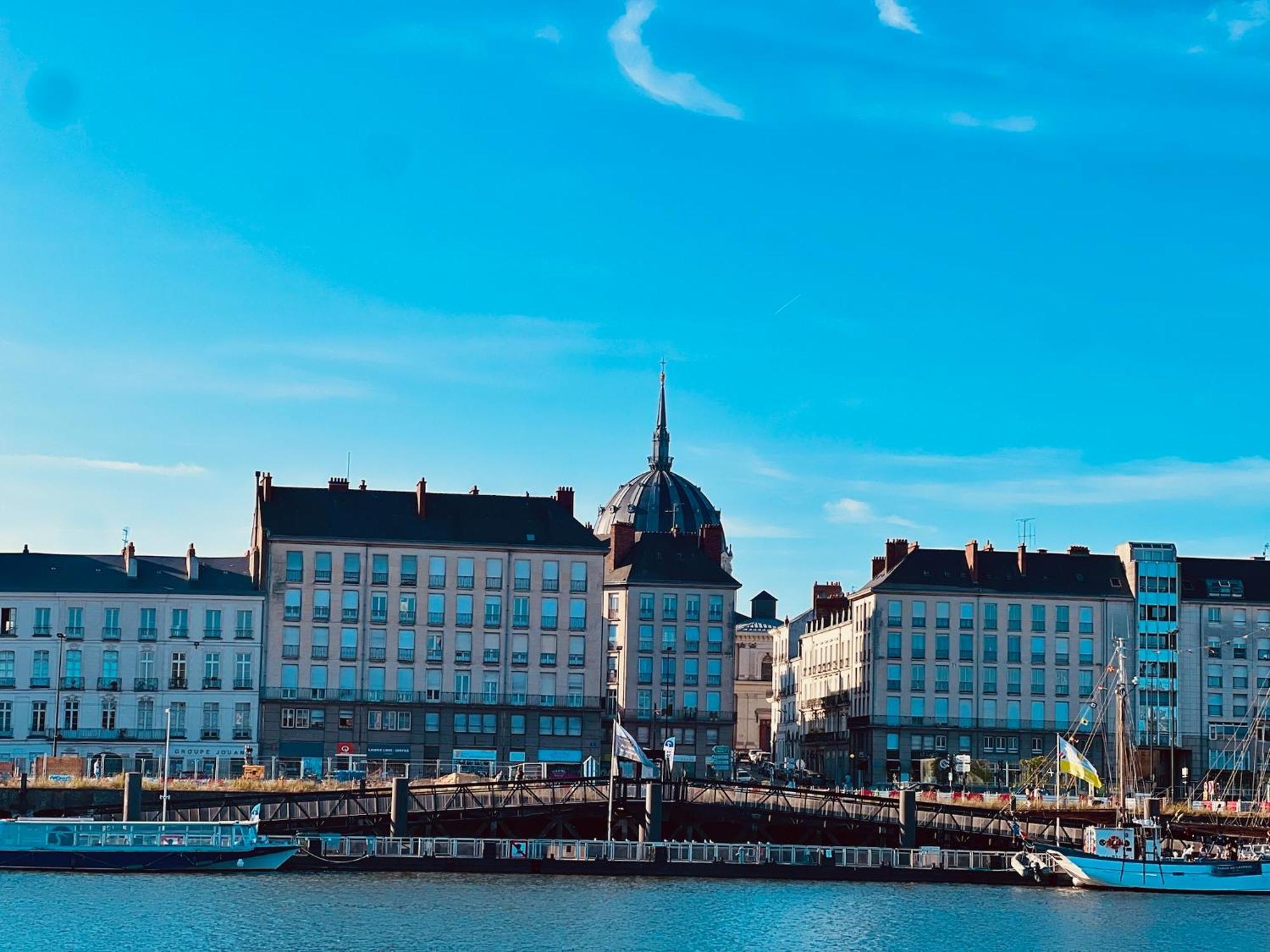 Toits Nantais - Cosy Avec Vue - Parking Gratuit Appartement *