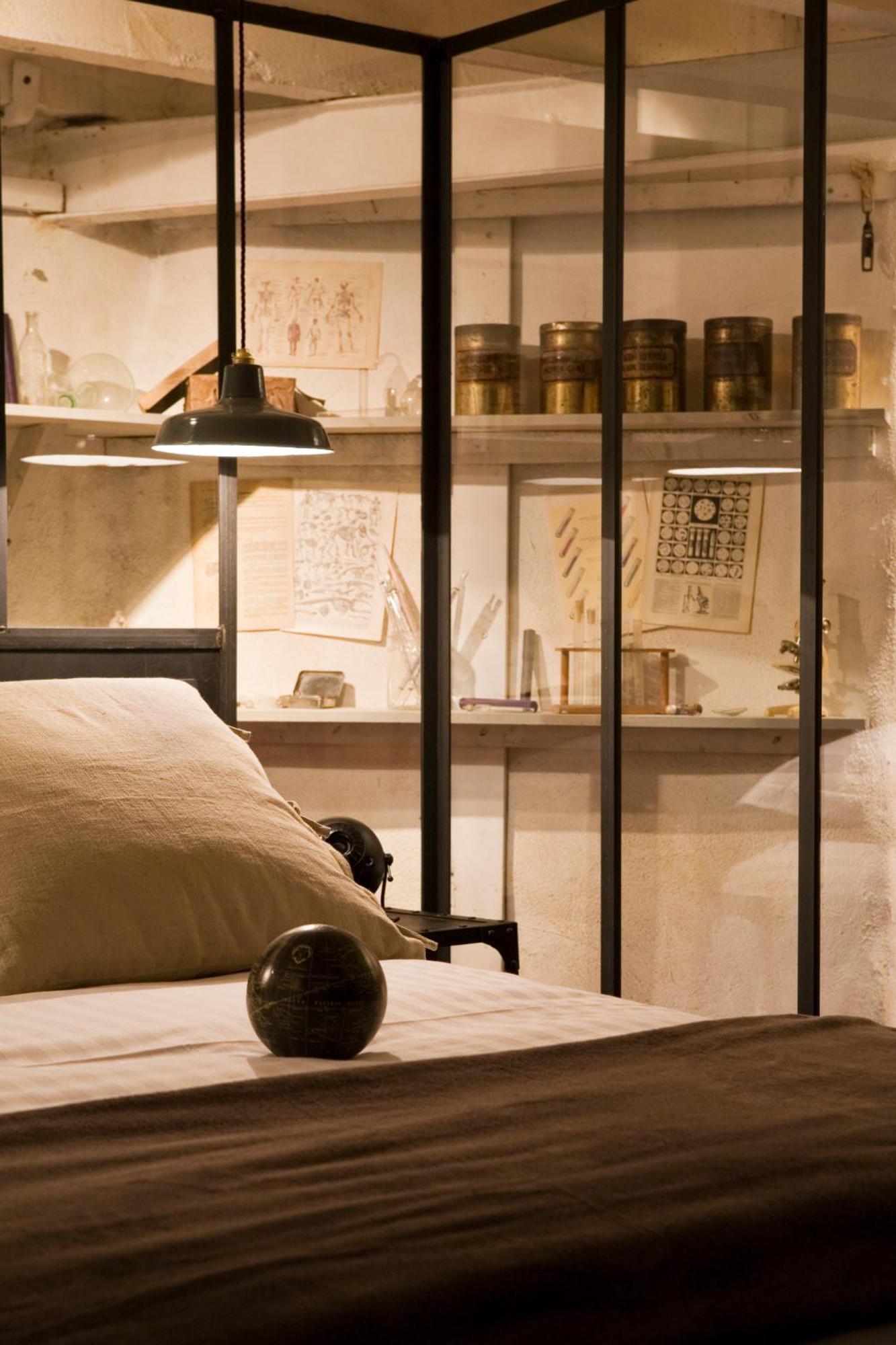 Apartment Surprenantes- Jules Verne