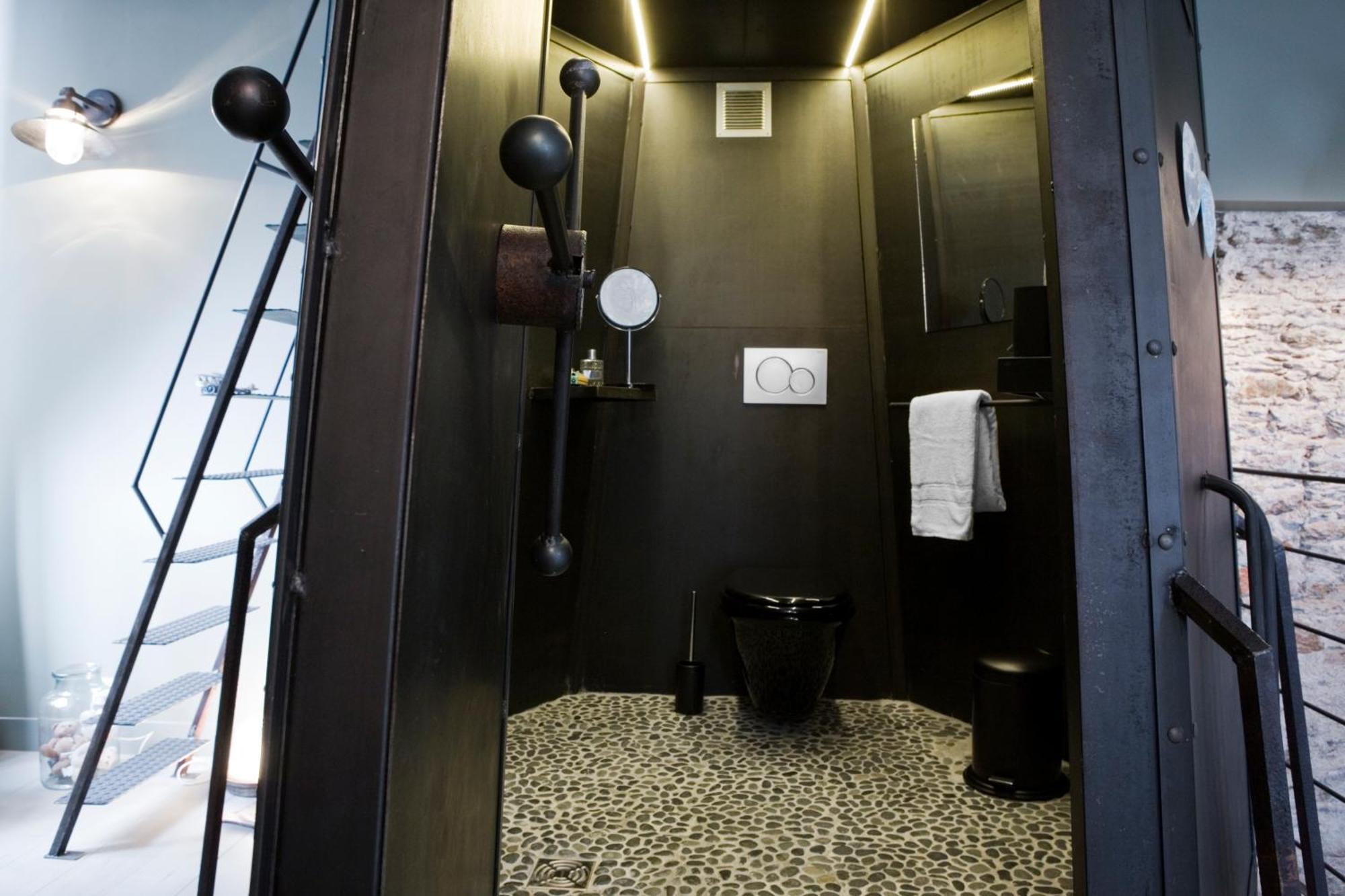 Apartment Surprenantes- Jules Verne