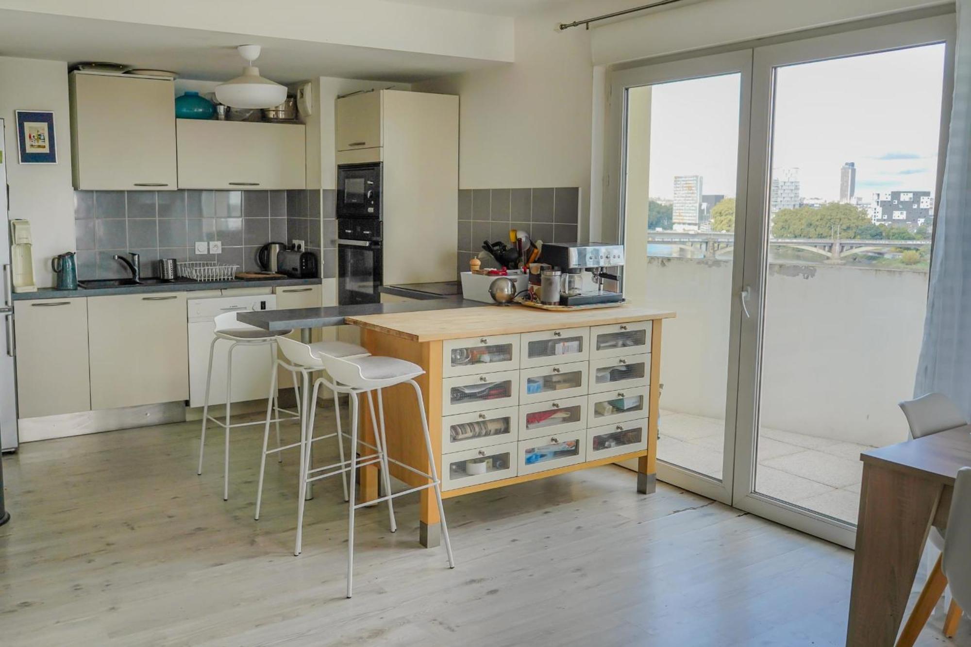 Spacious Modern With View Of The Loire Nantes