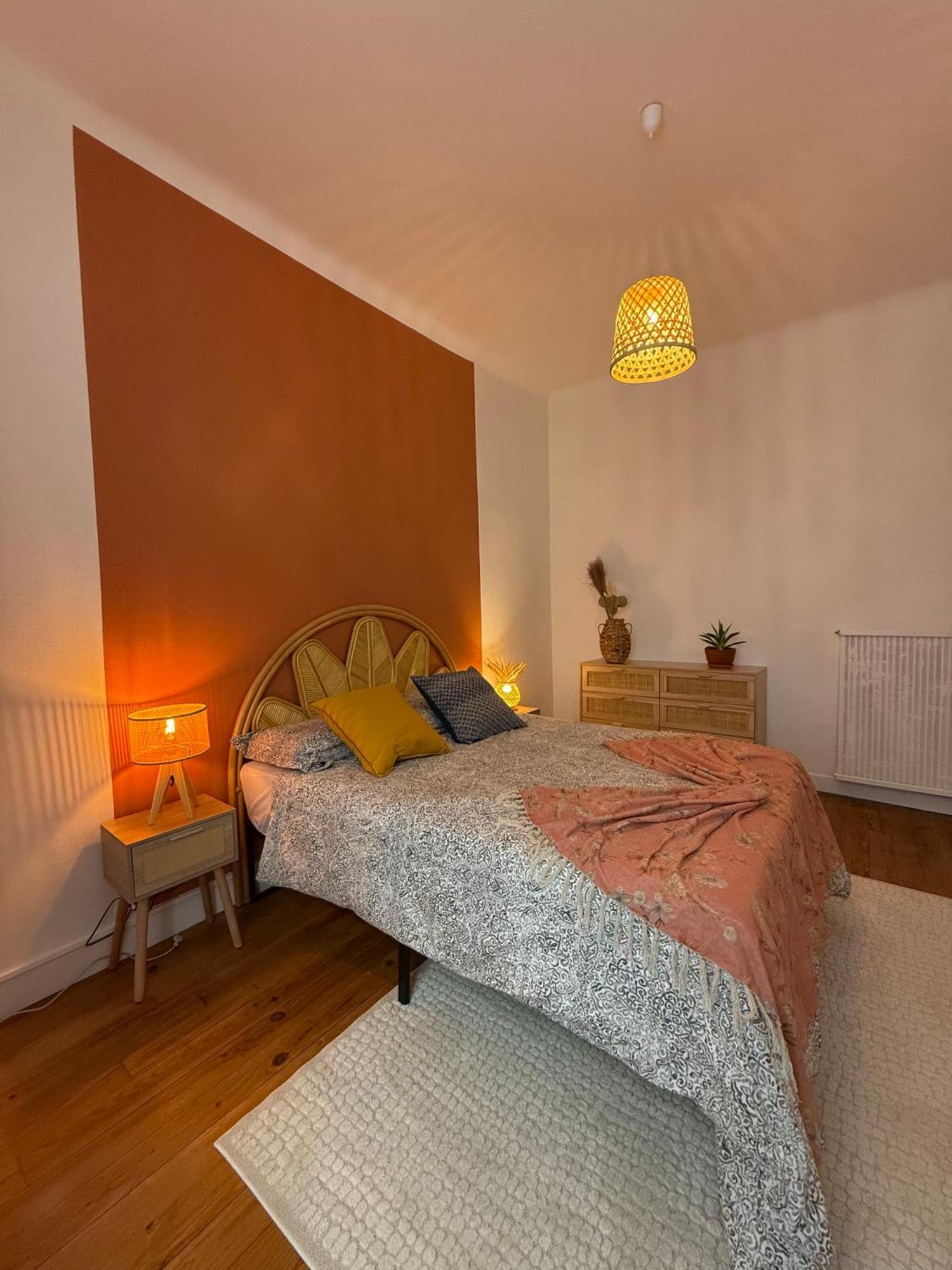 T2 Entier Apartment