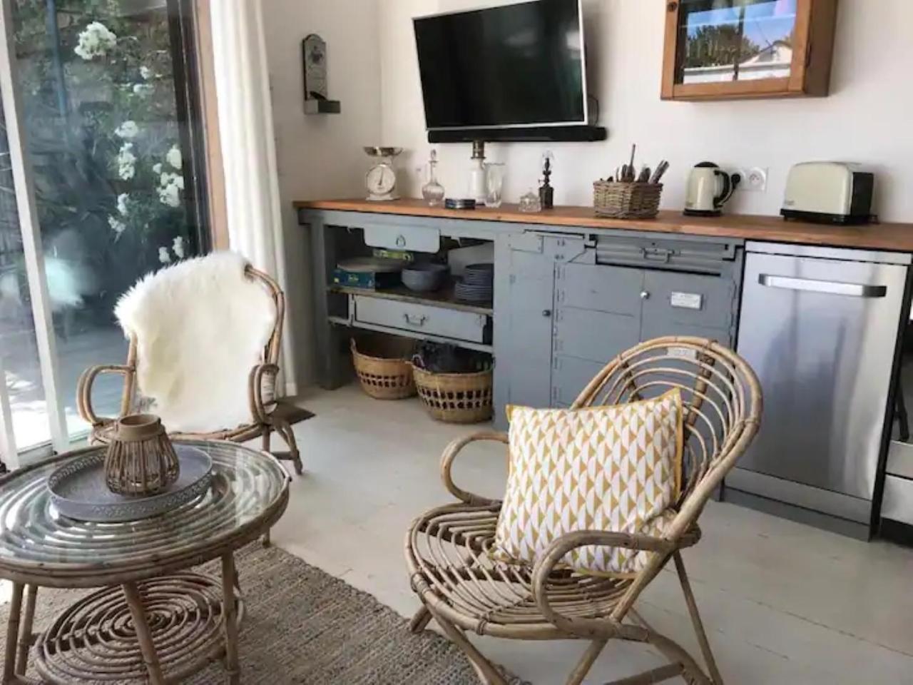 Le Nid Du Heron, Maison Avec Piscine Chauffee Privative Au Coeur De Holiday home