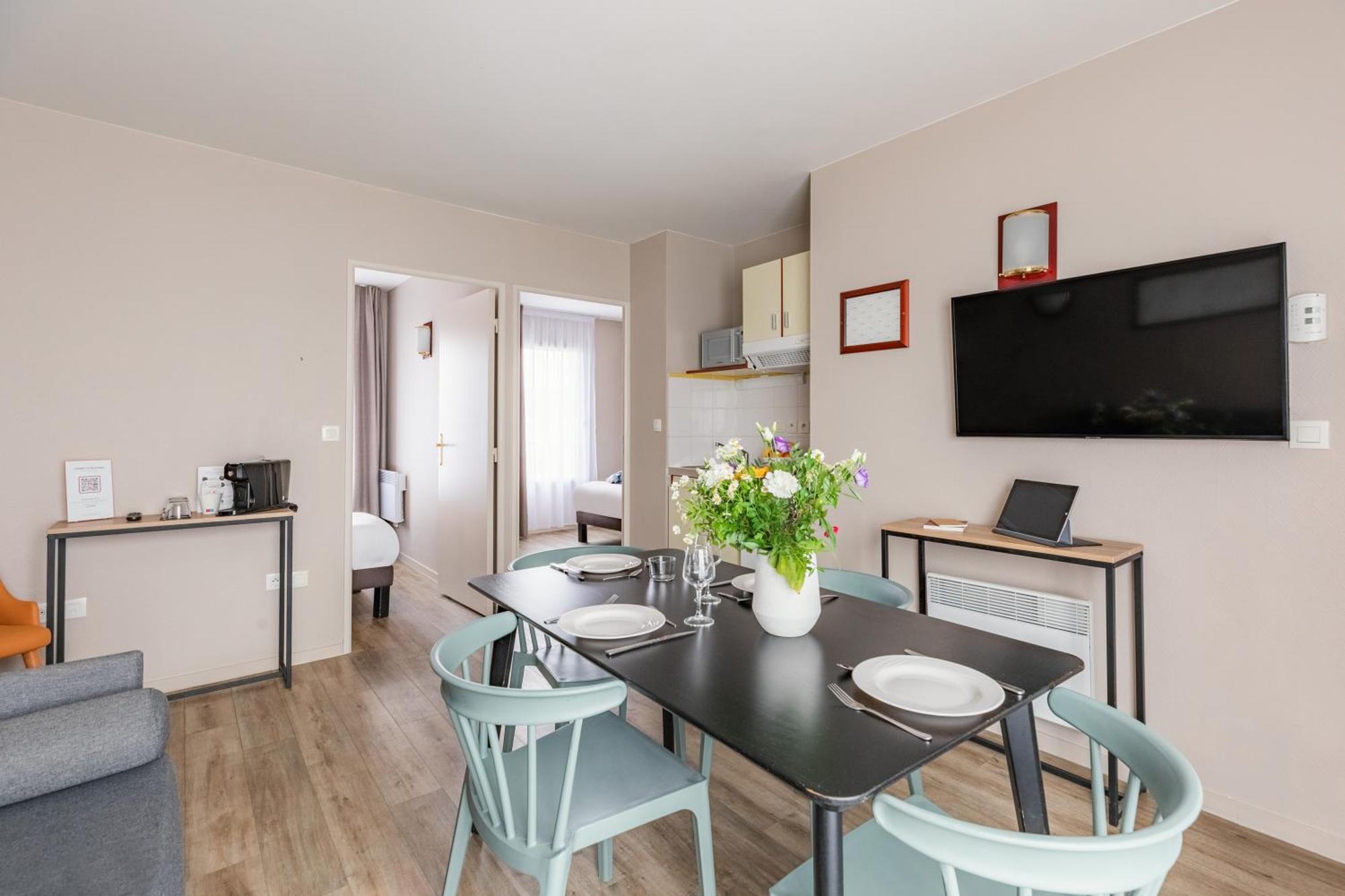 Appart'city Confort Cite Des Congres Aparthotel 3*