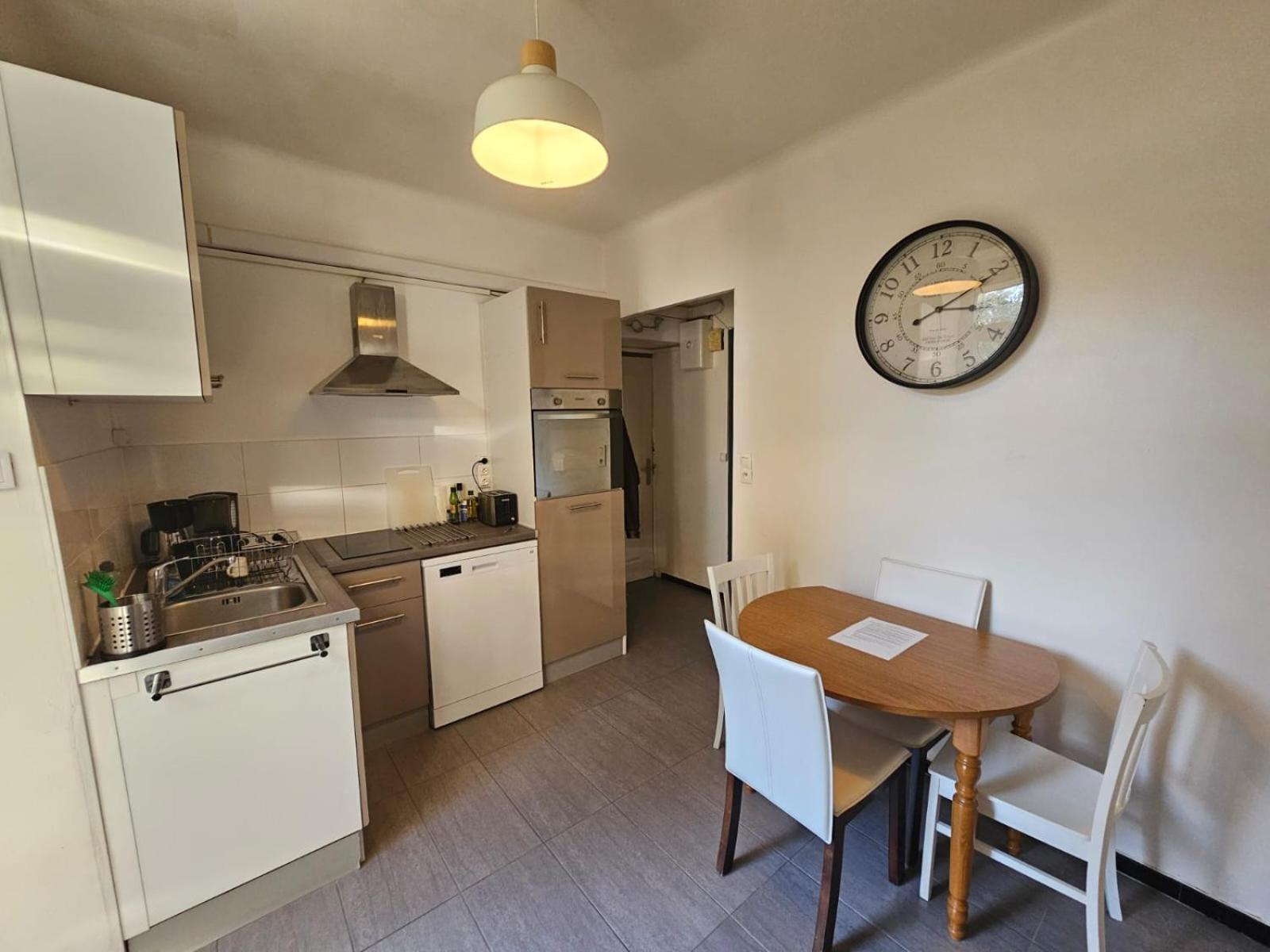 Proche Centre Calme Jardin Prive Appartement *