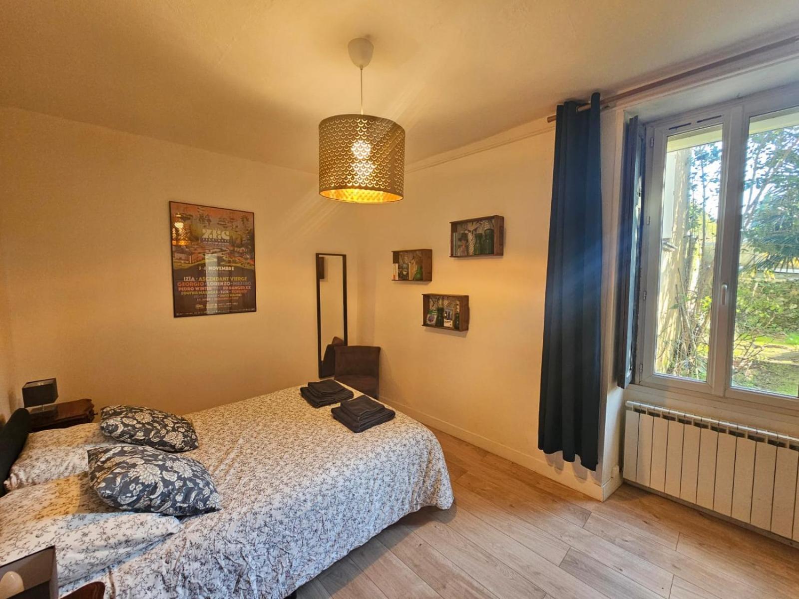Appartement Proche Centre Calme Jardin Prive *