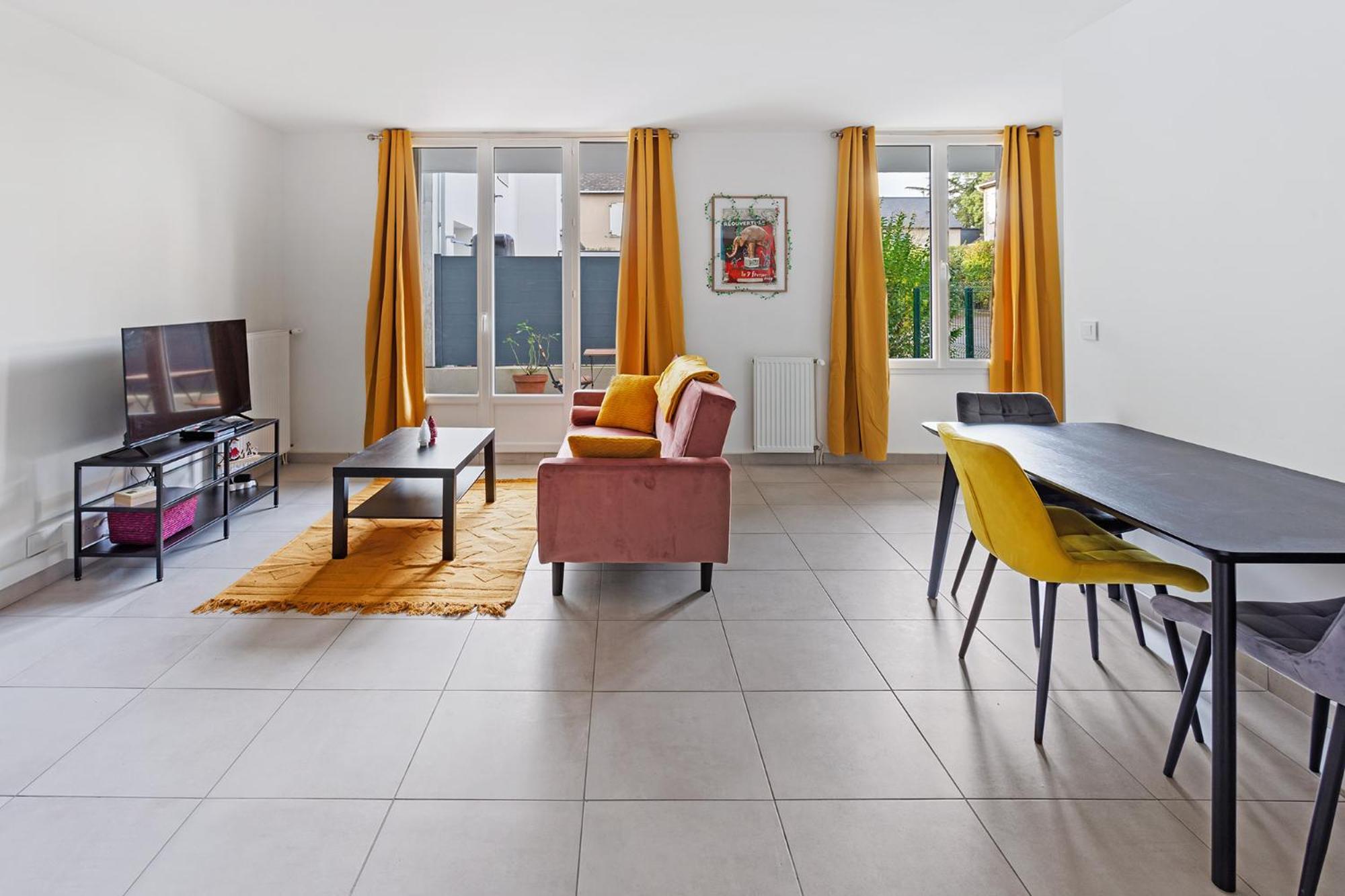 Le Petit Patio - Renove, Paisible Et Proche Centre