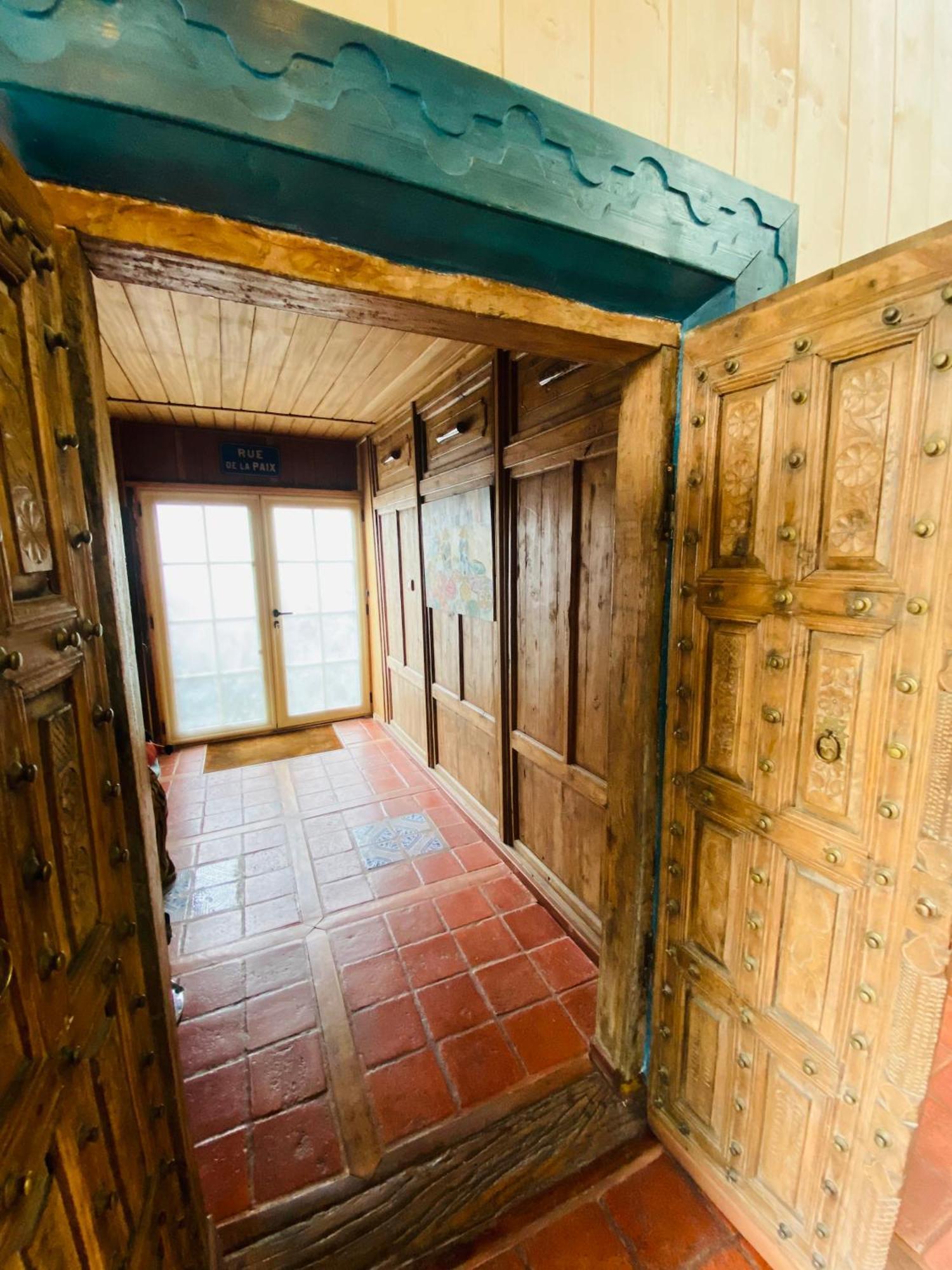 Holiday home Maison Atypique