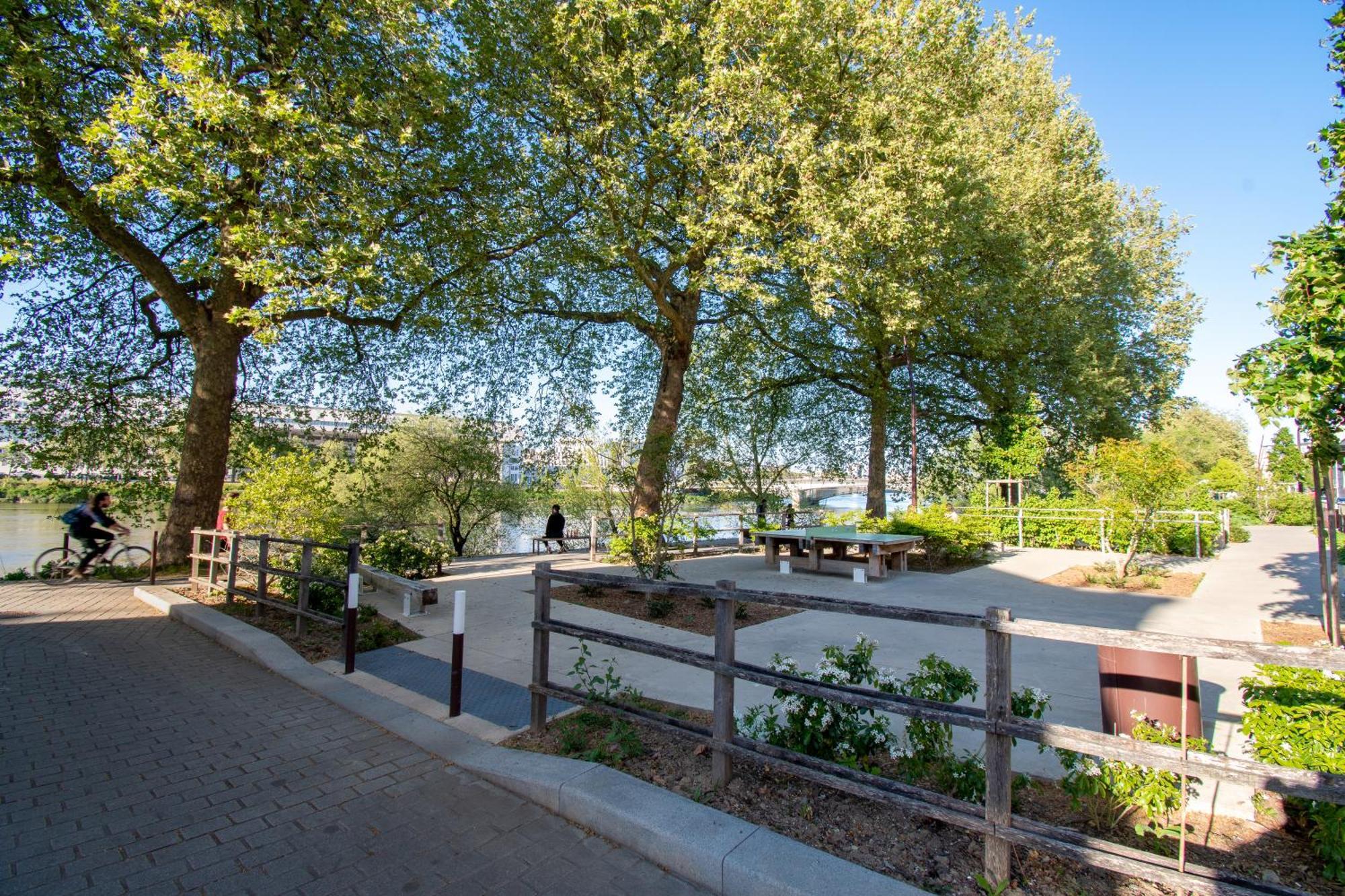 Elegant Proche Tramway & Centre-ville Apartment *