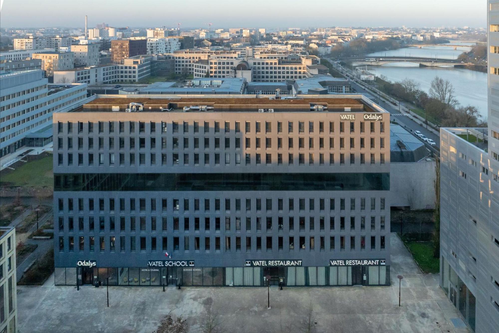 Odalys - Cite Des Congres Aparthotel 3*