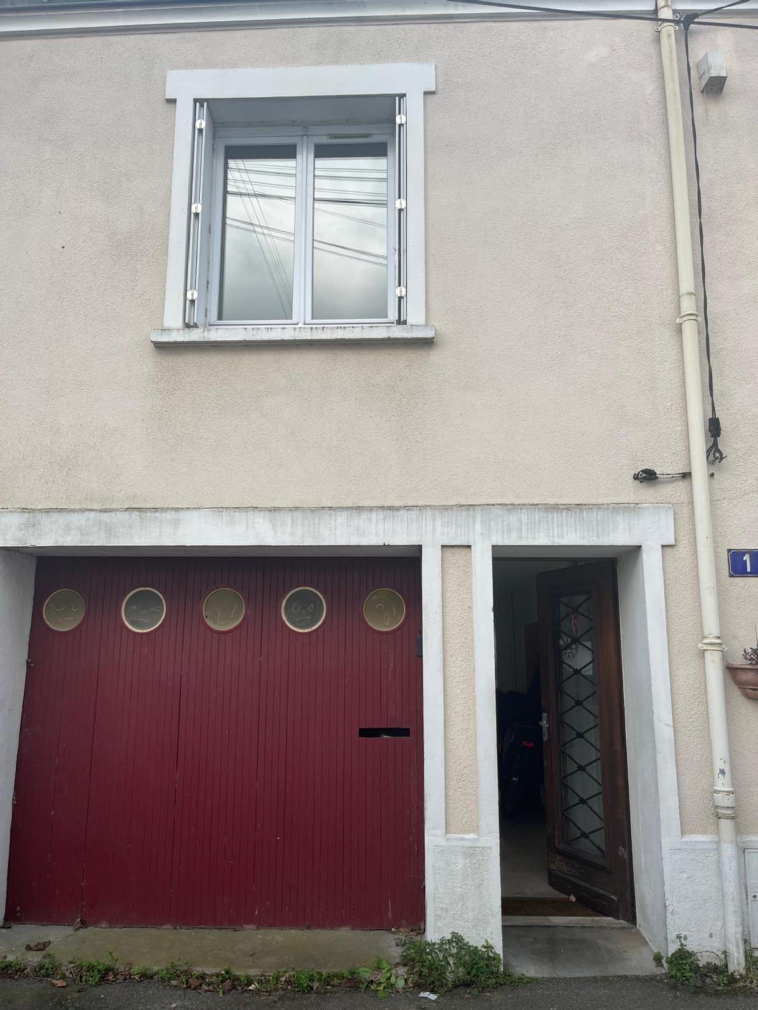 La Maison Sur La Falaise *